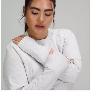 Lululemon Scuba Crew Neck Sweatshirt - Light Grey - Size 8